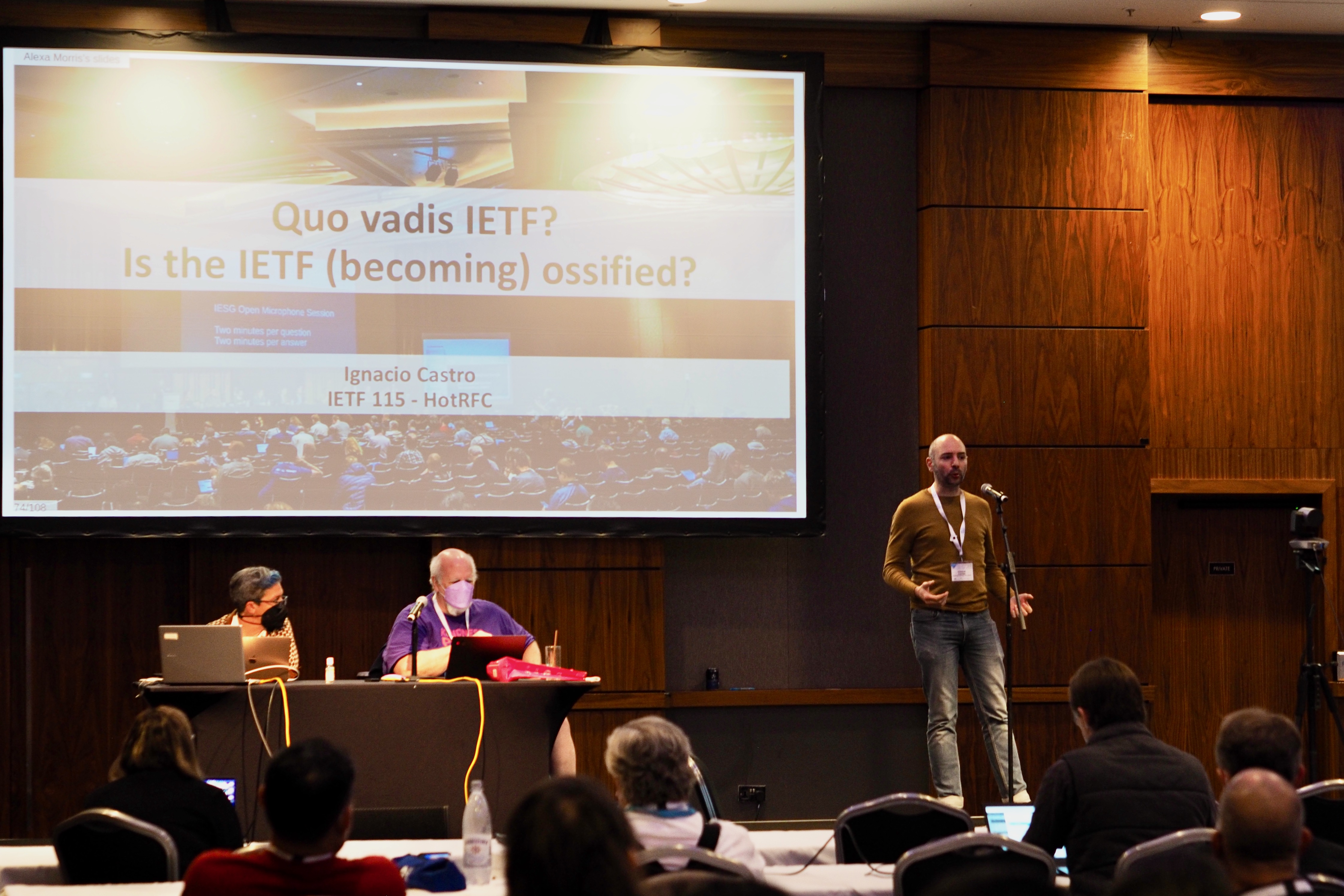 Ignacio Castro presenting a summary of our findings so far at IETF 115